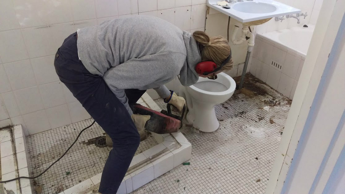 Figuring Out the Different Factors That Affect Bathroom Breakdown Budgets
